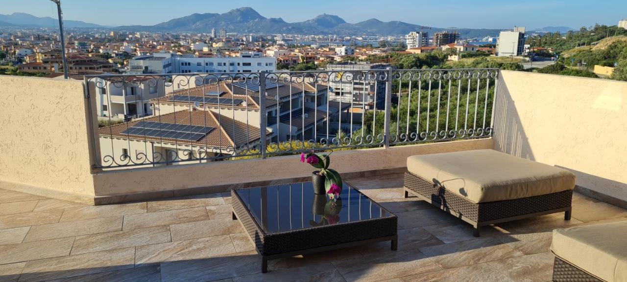 Suite Deluxe Olbia Which Wonderful View Esterno foto
